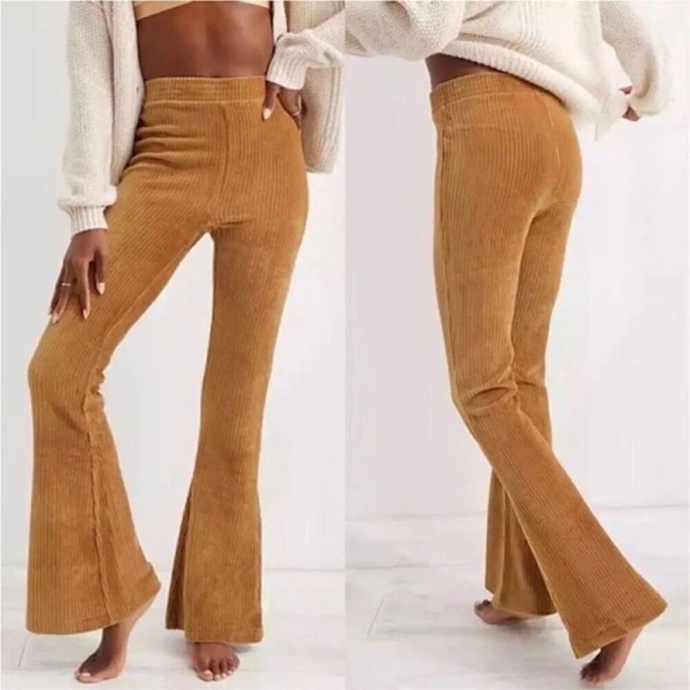 Aerie Women's Size XS Groove Corduroy Pull On Flare Pants Velour Leggings Retro